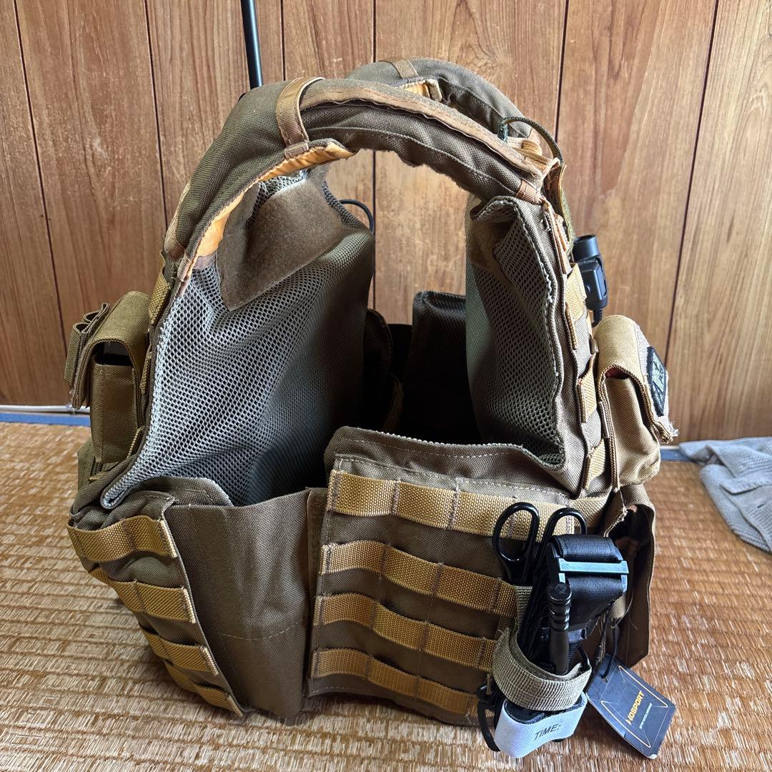 FLYYE製 ciras プレートキャリア　新品未使用に近い