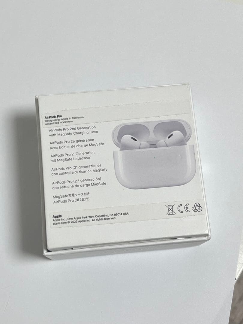 AirPods Pro 2 本体 付属品付き Lightning充電