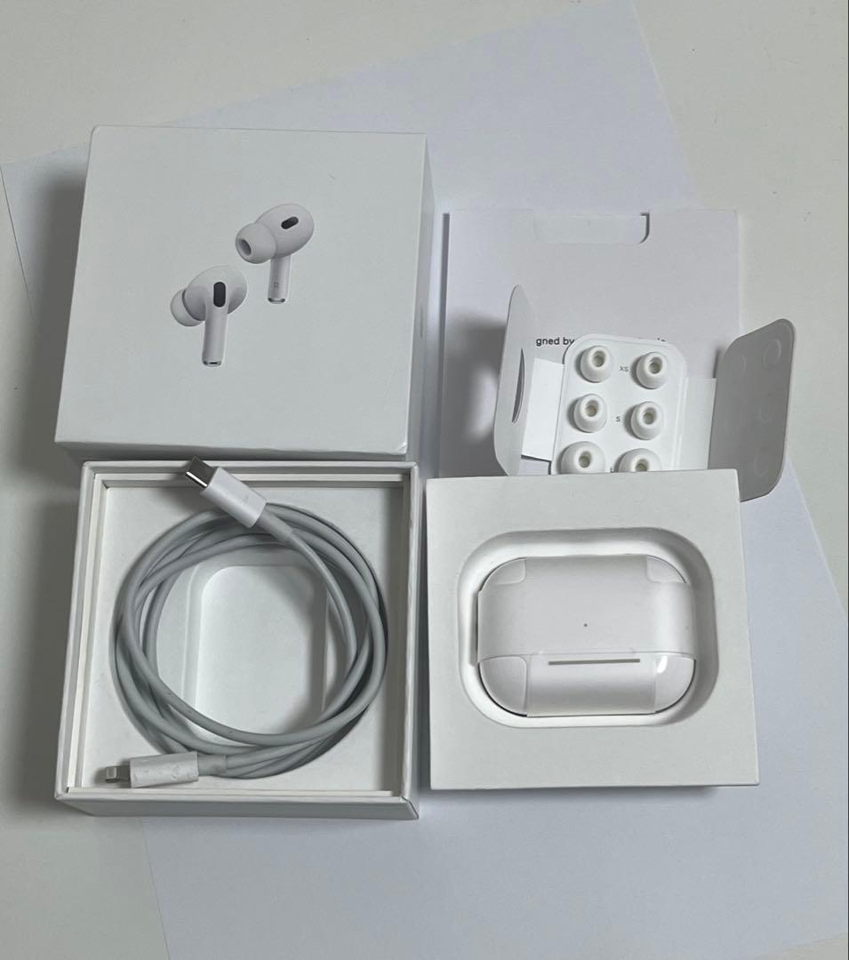 AirPods Pro 2 本体 付属品付き Lightning充電