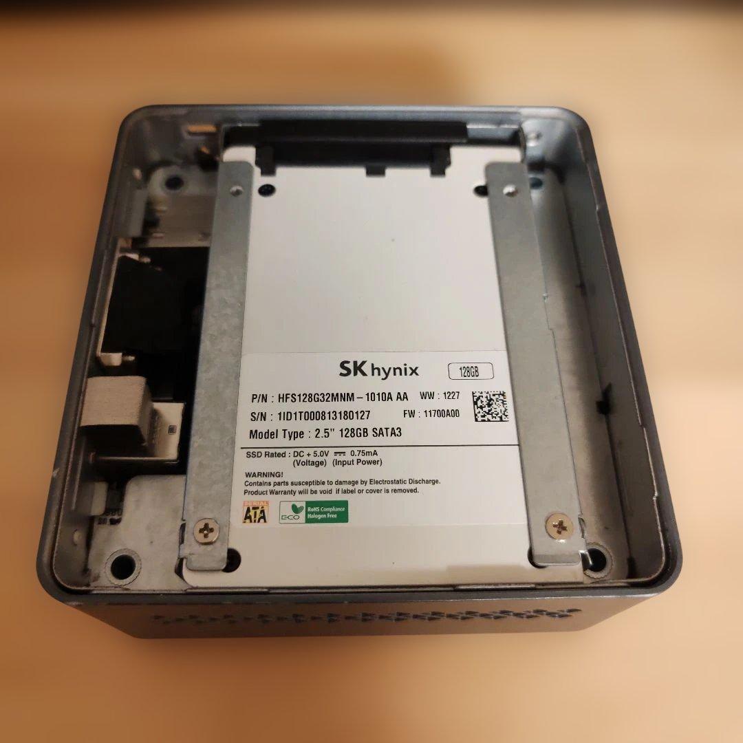 Intel ミニPC 7世代 SSD128GB Linux（ZorinOS)