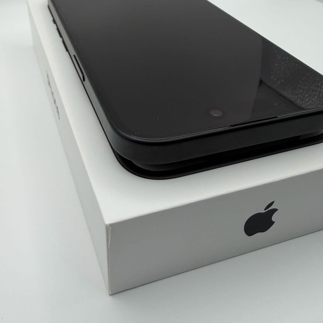 【最終値下げ】Apple iPhone 15 ブラック 本体 箱付 256GB