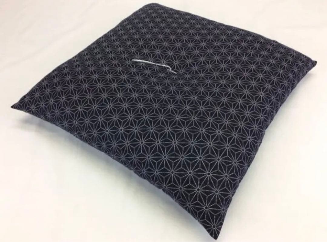 【新品工場より出来たて発送】小座布団 麻の葉 45×45㎝ 紺 25枚