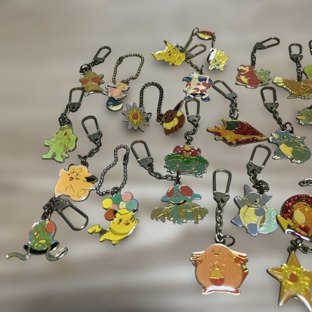 ポケモン　レトロキーホルダー