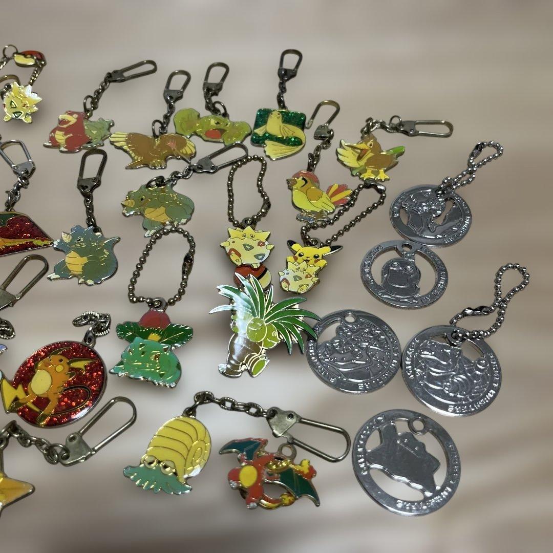 ポケモン　レトロキーホルダー