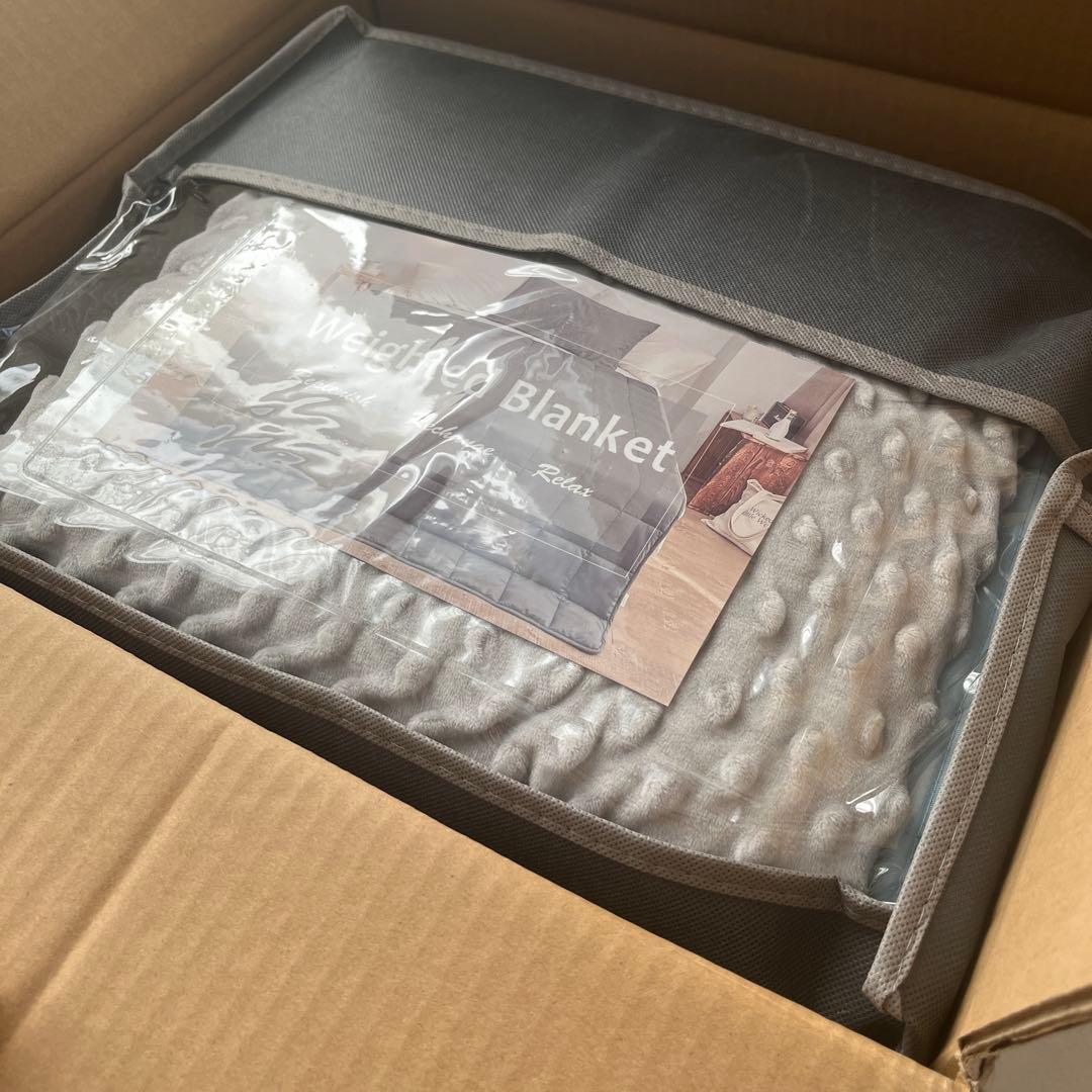 【新品】安眠ブランケット　朝までぐっすり眠れる。加圧式掛け布団　洗える