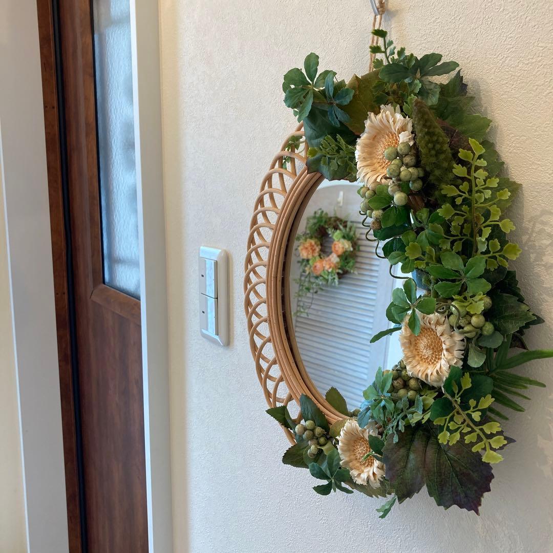⊹˚ラタンミラー　アーティフィシャル＆ドライフラワーアレンジ⊹壁掛け　ナチュラル