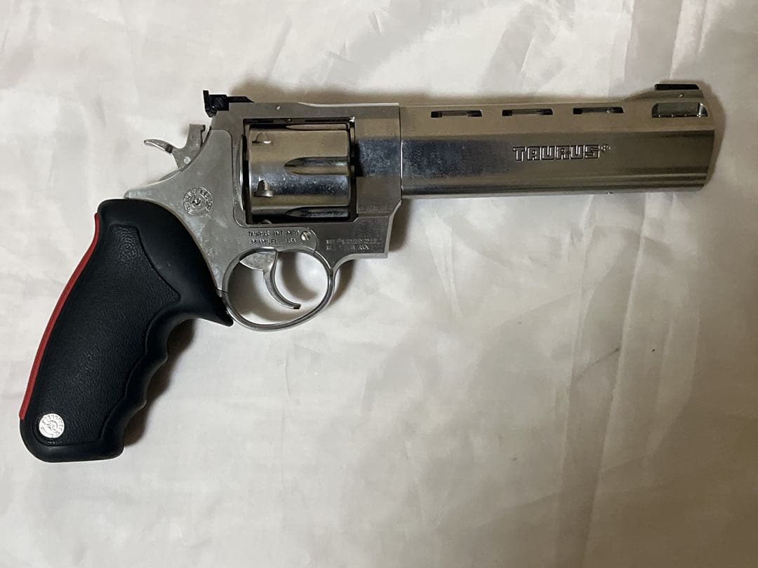 レイジングブルマキシ44マグナム　ガスリボルバー　（ジャンク品）