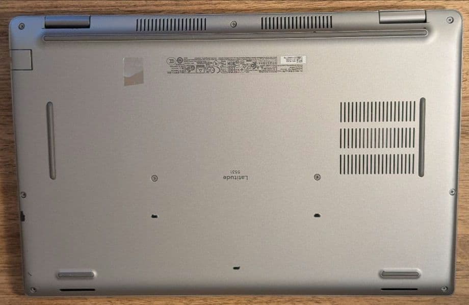 Dell Latitude 5531 i7-12800H 32GBメモリ