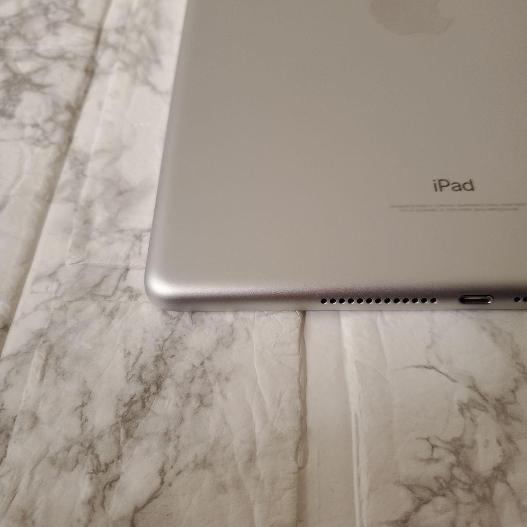 126 iPad 6世代 128GB Wi-Fi シルバー