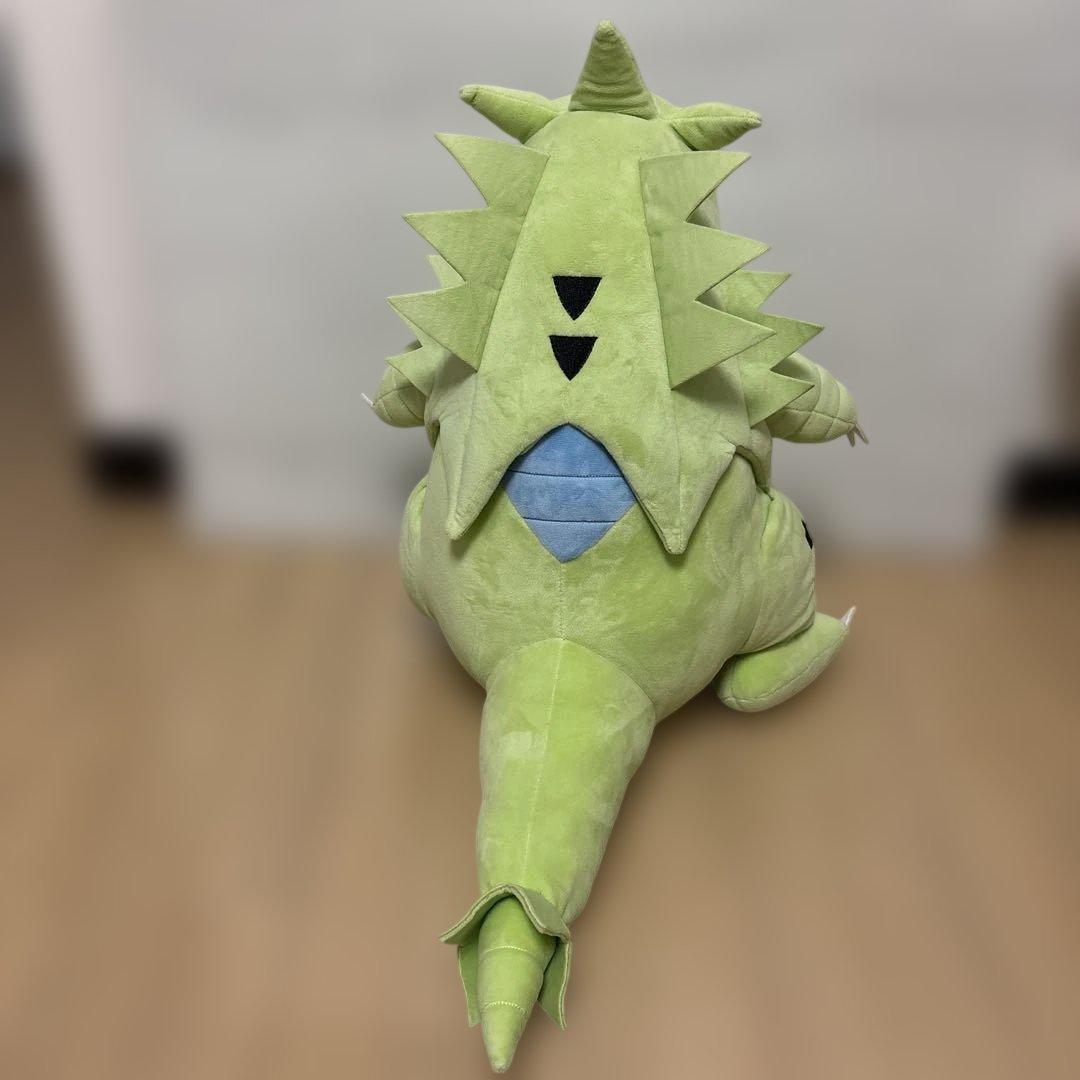 Big More! 特大ぬいぐるみ　BM08　バンギラス