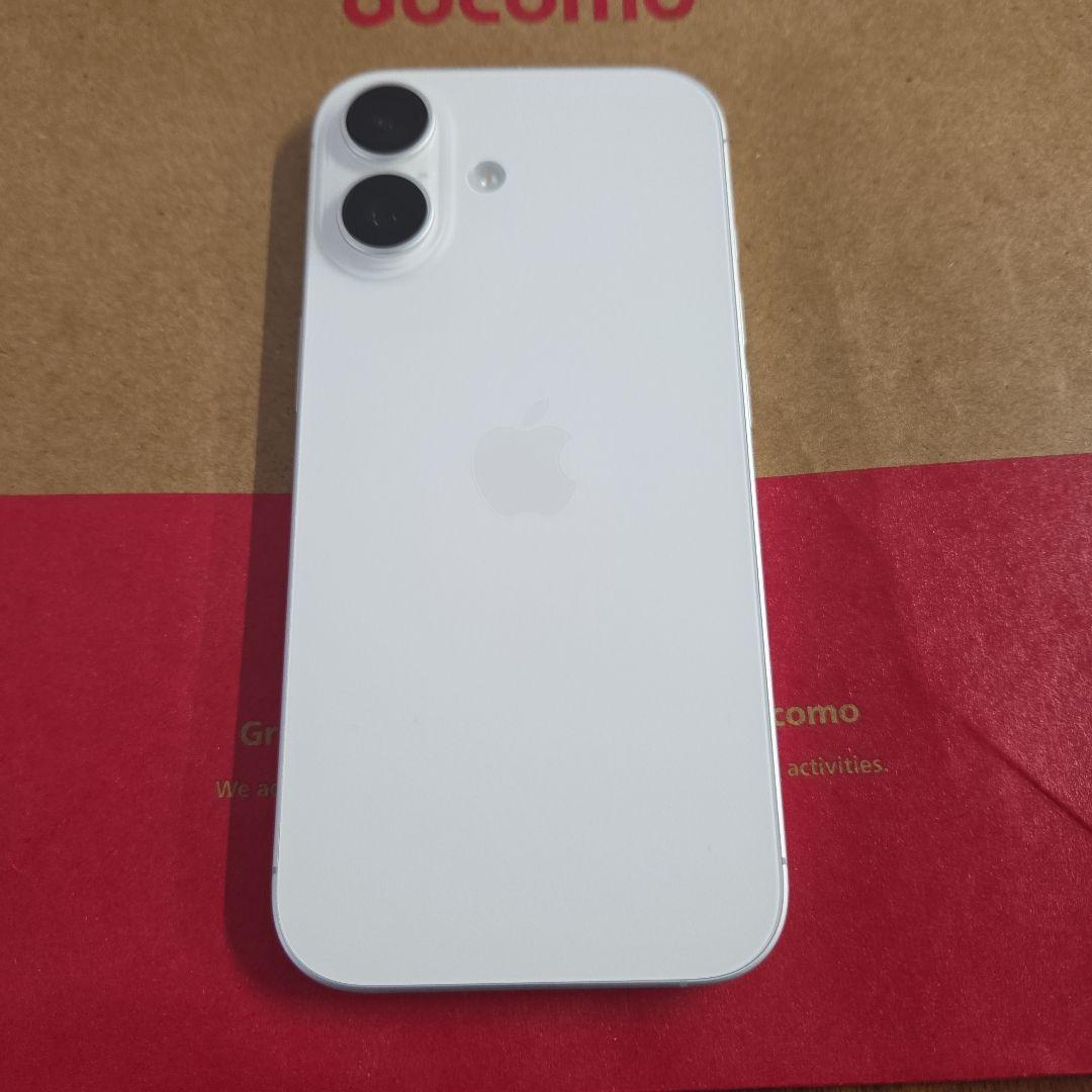 Apple iPhone17 ホワイト 本体 256GB ケース付