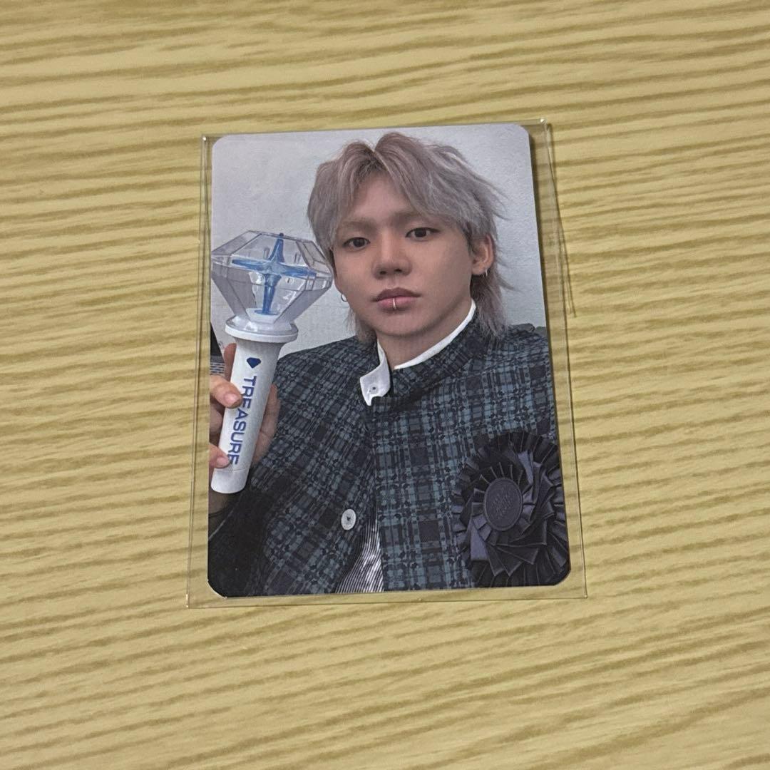 TREASURE OFFICIAL LIGHT STICK Ver.2トレカ付き