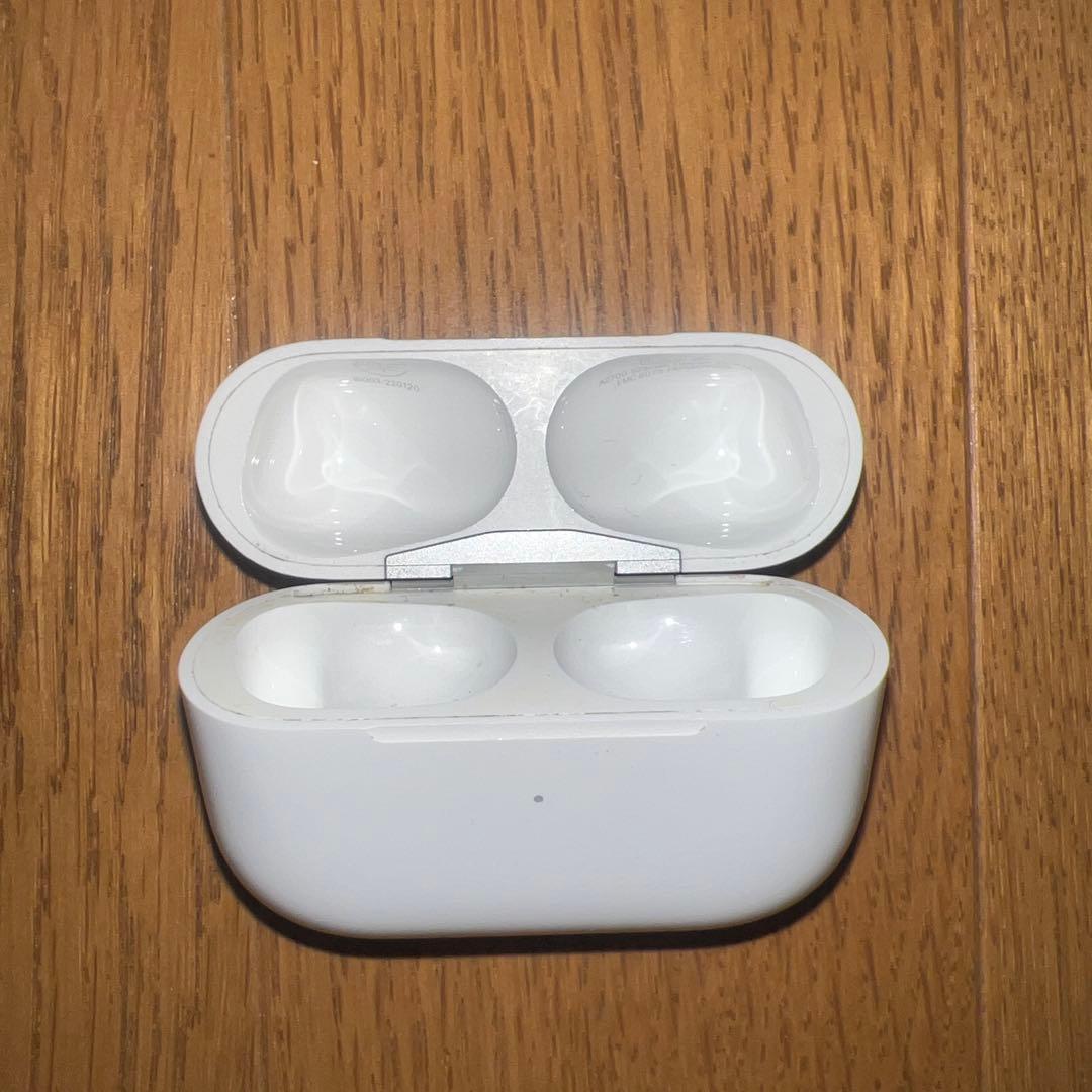 AirPods Pro 第2世代（A2700）※接続不可ジャンク品