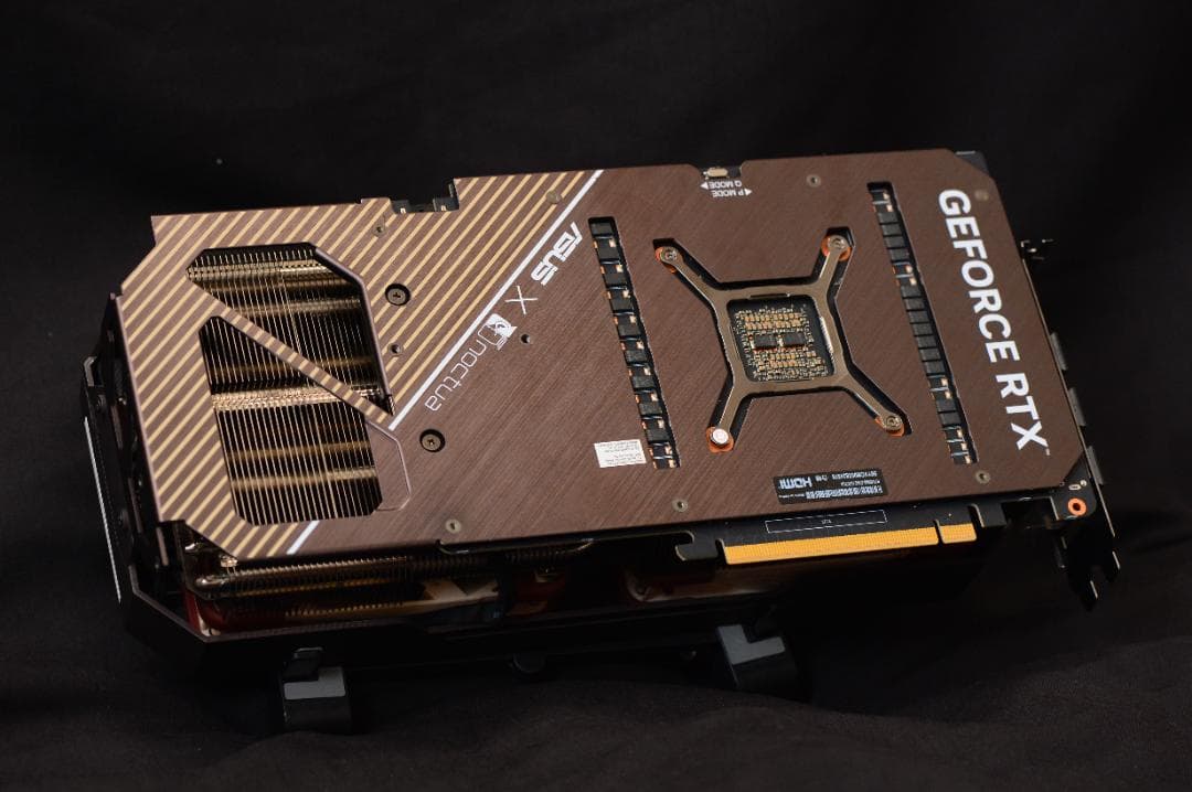 グラフィックボード・グラボ・ビデオカード ASUS RTX4080Super Noctua Edition