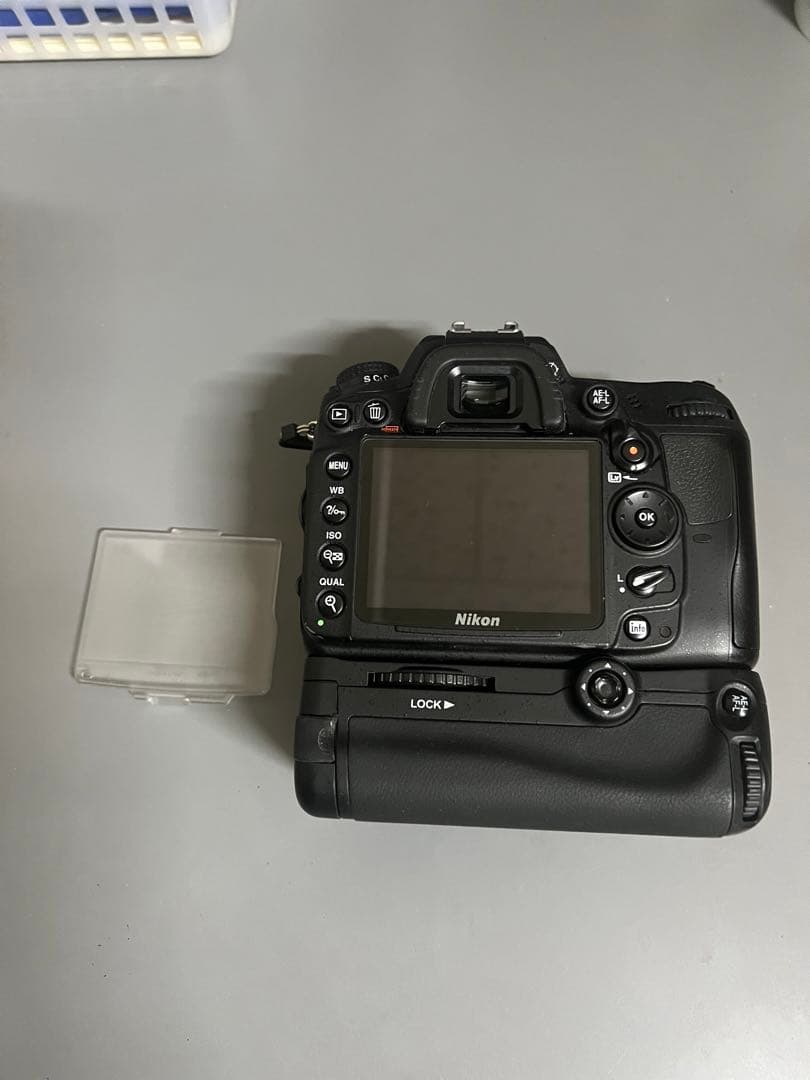 NikonD7000 +18-105mmレンズ + 純正グリップ価格交渉可能です