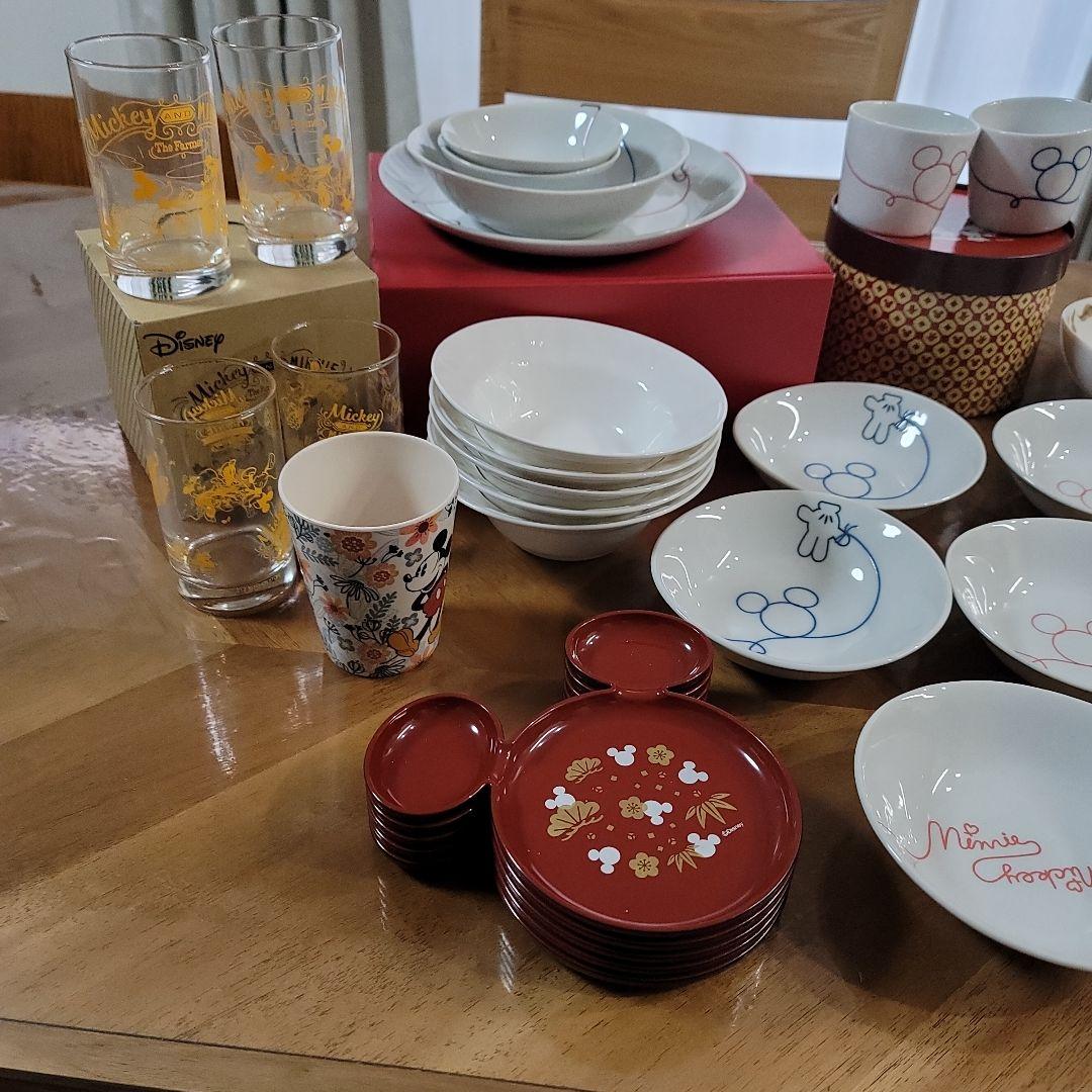 ディズニー　プーさん　ミッキー　食器　お皿　グラス