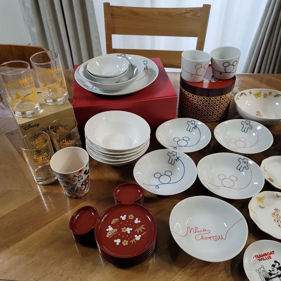ディズニー　プーさん　ミッキー　食器　お皿　グラス