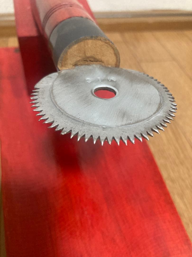 【美品・レア】お値下げしました。スリランカ製木製ココナッツ削り 鋸刃付き