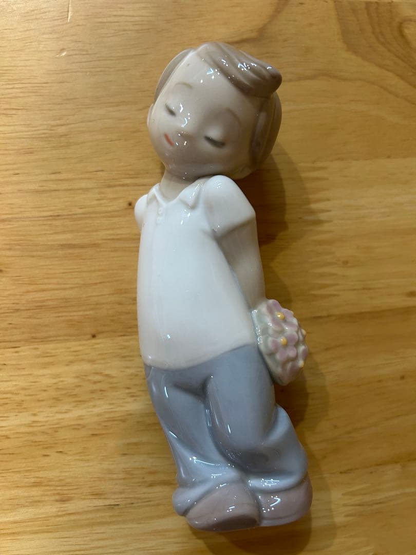 【新品】リヤドロ NAO love is him