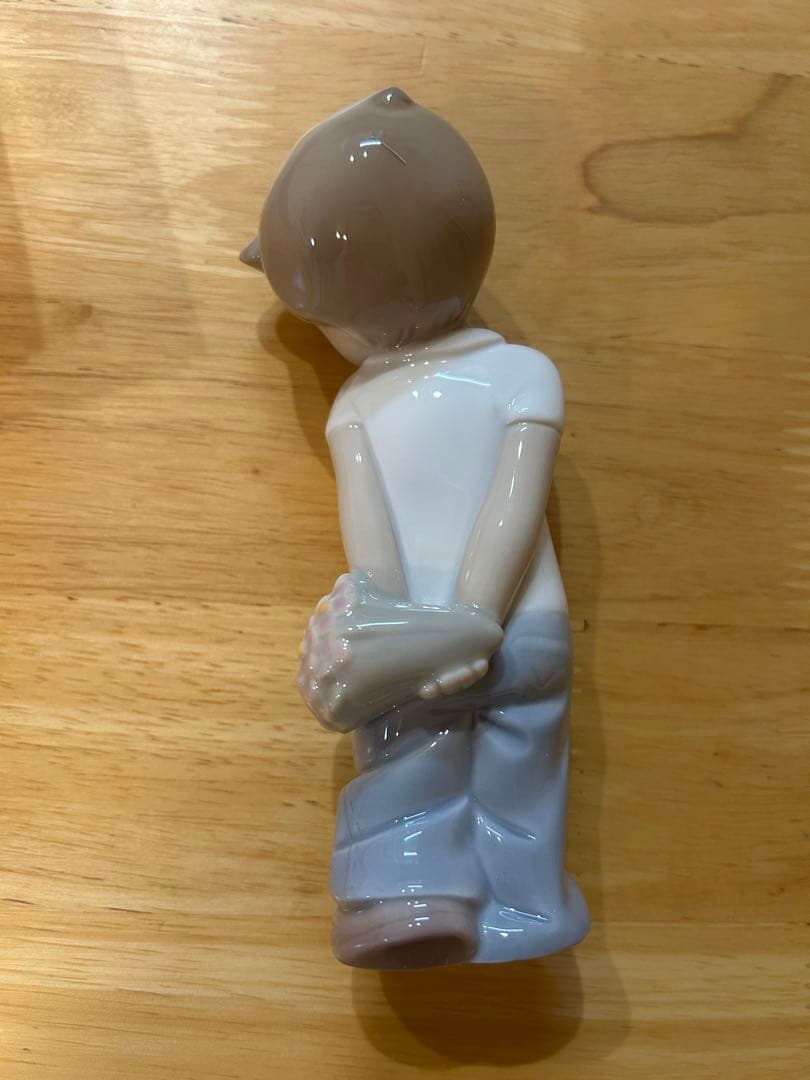 【新品】リヤドロ NAO love is him