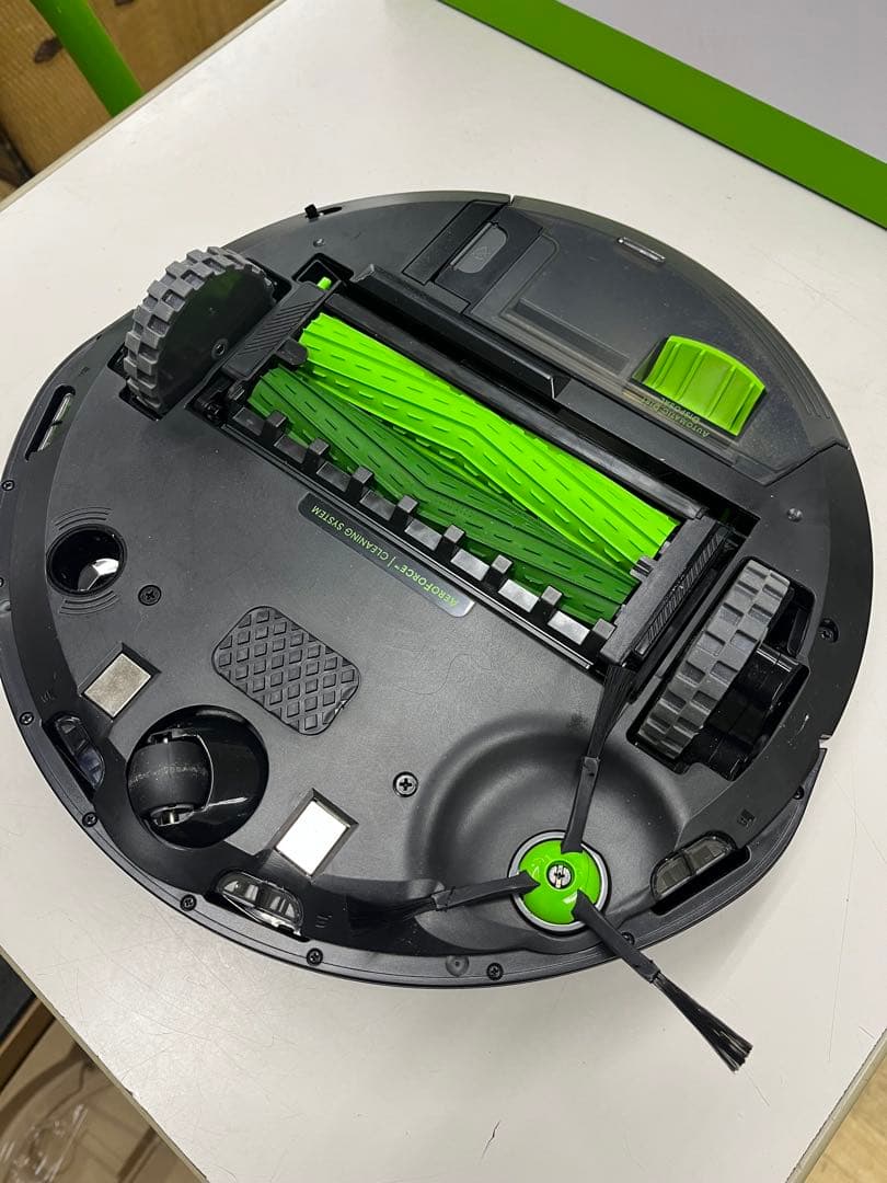 iRobot Roomba i3+ 自動ゴミ収集機能付き　使用3回