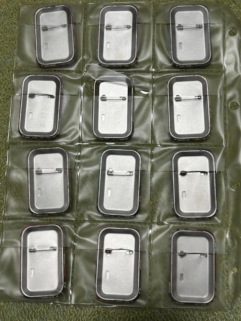 鬼滅の刃　まるかく缶バッジ　コンプセット　24個