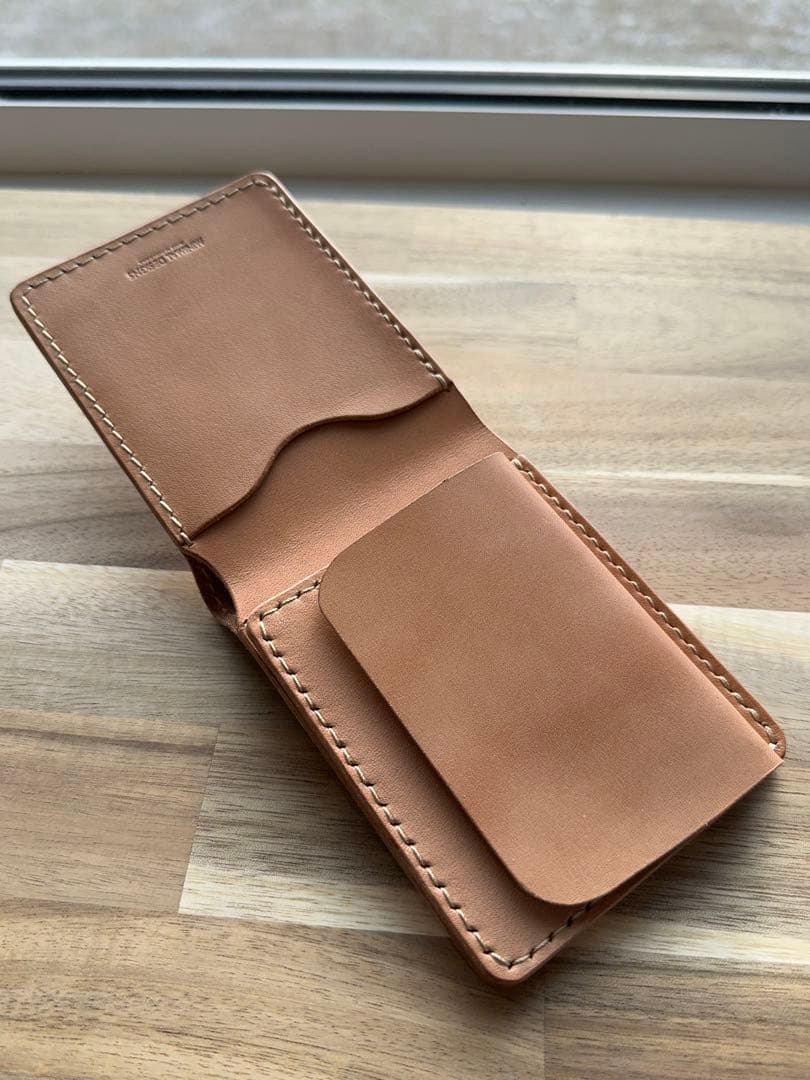 本革 栃木レザー 二つ折り財布 ハンドメイド エイジングが魅力