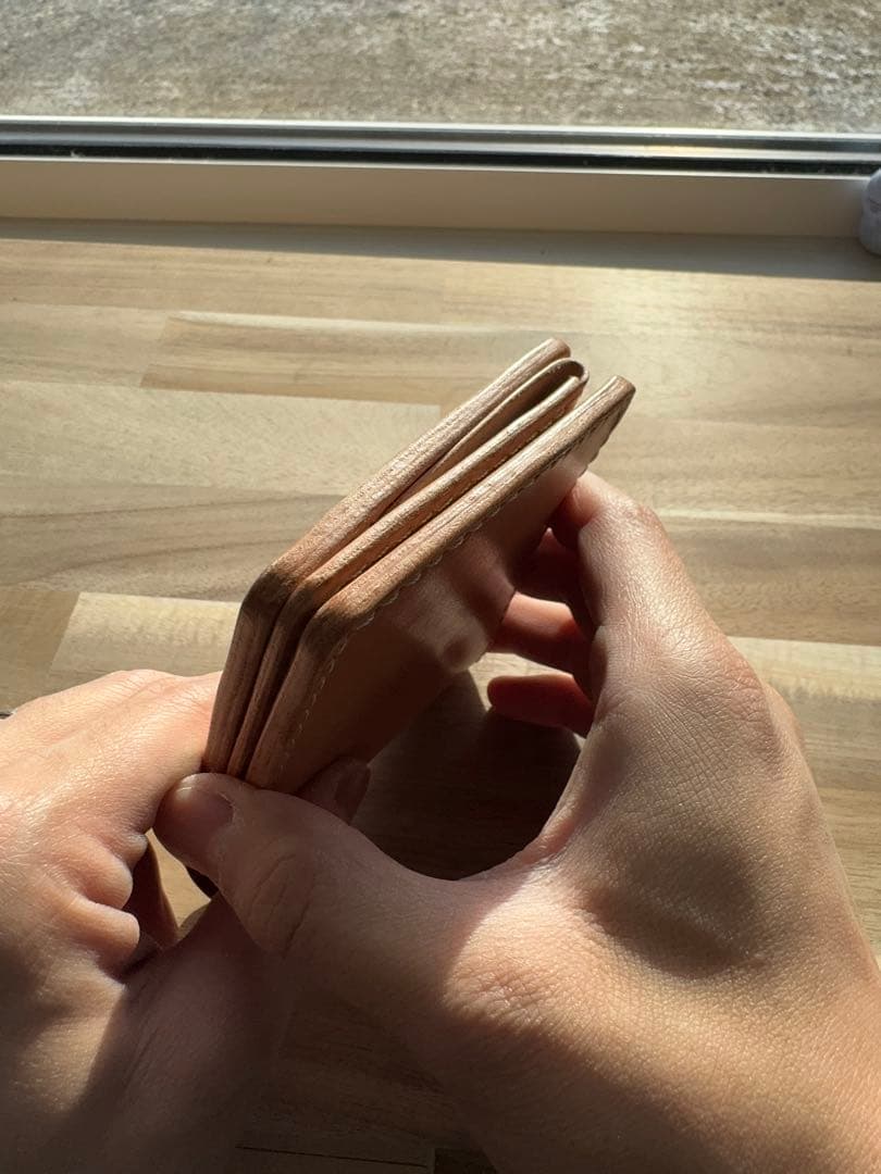 本革 栃木レザー 二つ折り財布 ハンドメイド エイジングが魅力