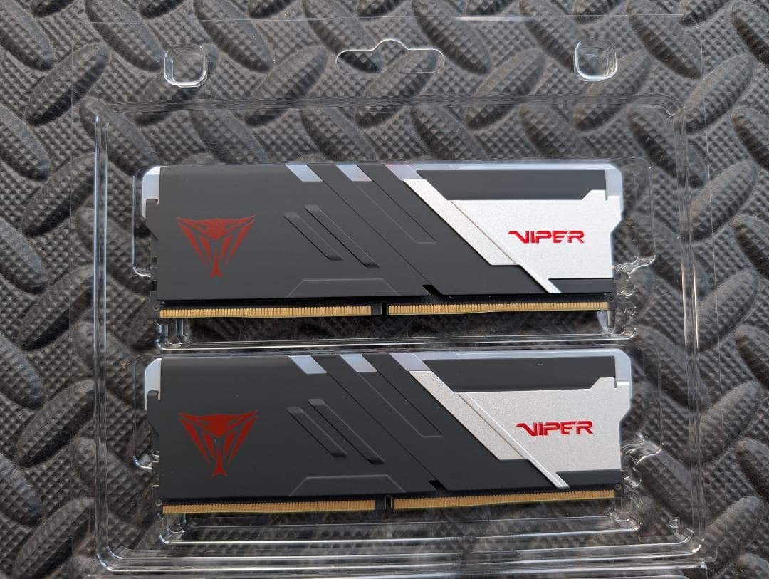 メモリー Patriot Viper Venom RGB DDR5 (2 x 32GB)