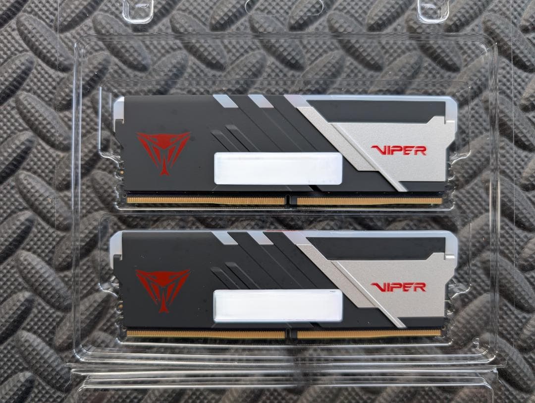メモリー Patriot Viper Venom RGB DDR5 (2 x 32GB)