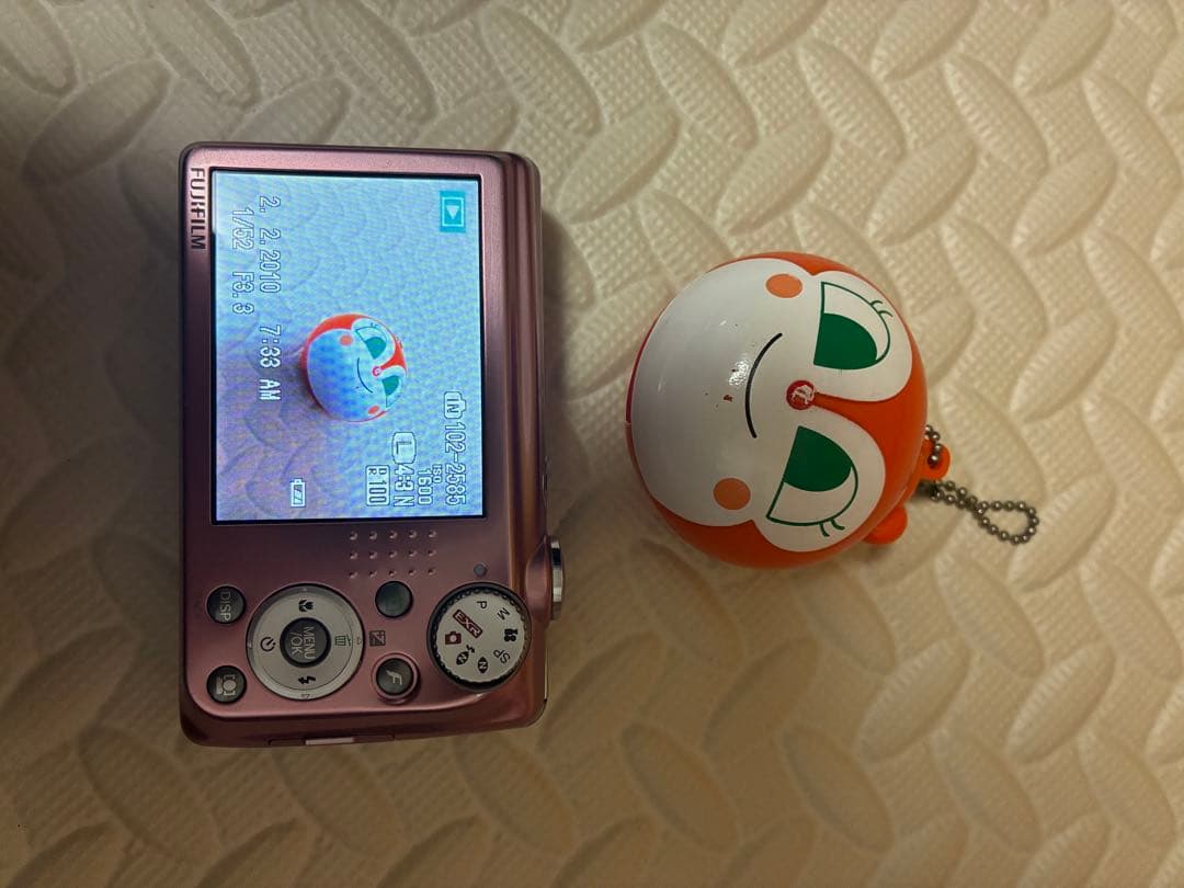 fujifilm&富士フイルム　f70exr デジタルカメラ