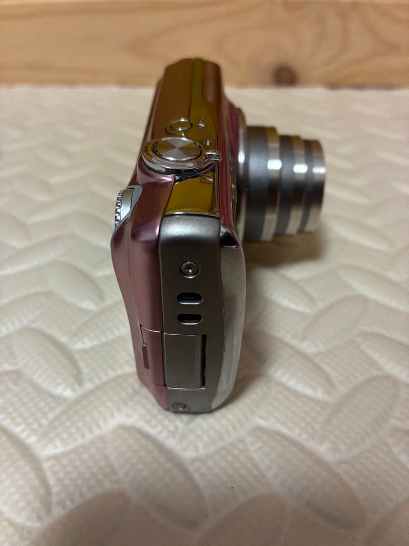 fujifilm&富士フイルム　f70exr デジタルカメラ