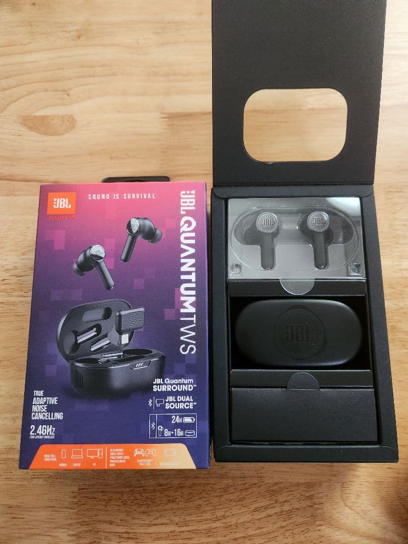 JBL Quantum TWS ワイヤレスイヤホン