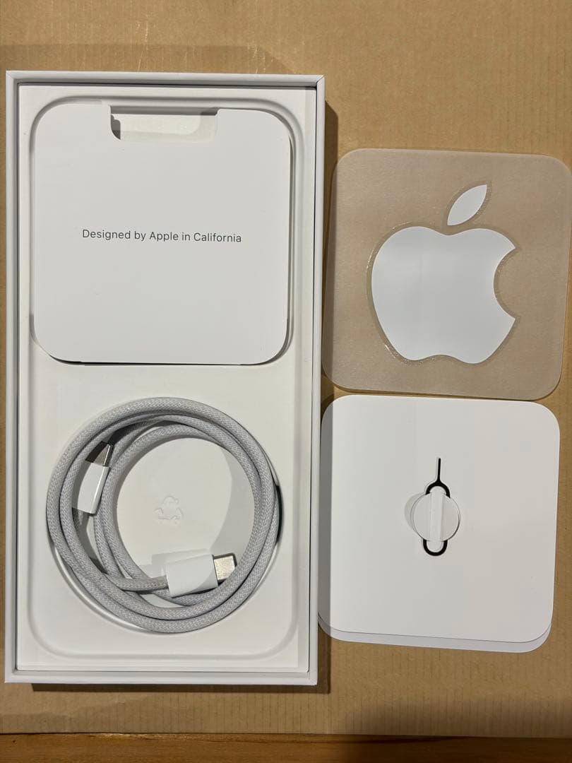 Apple iPhone 15 Plus ブラック SIMフリー