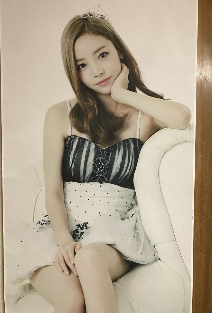 KARA HARA 等身大 タペストリー