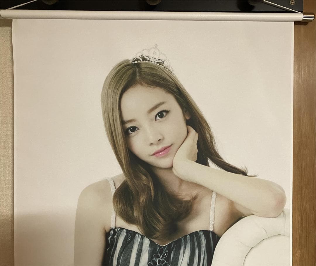 KARA HARA 等身大 タペストリー