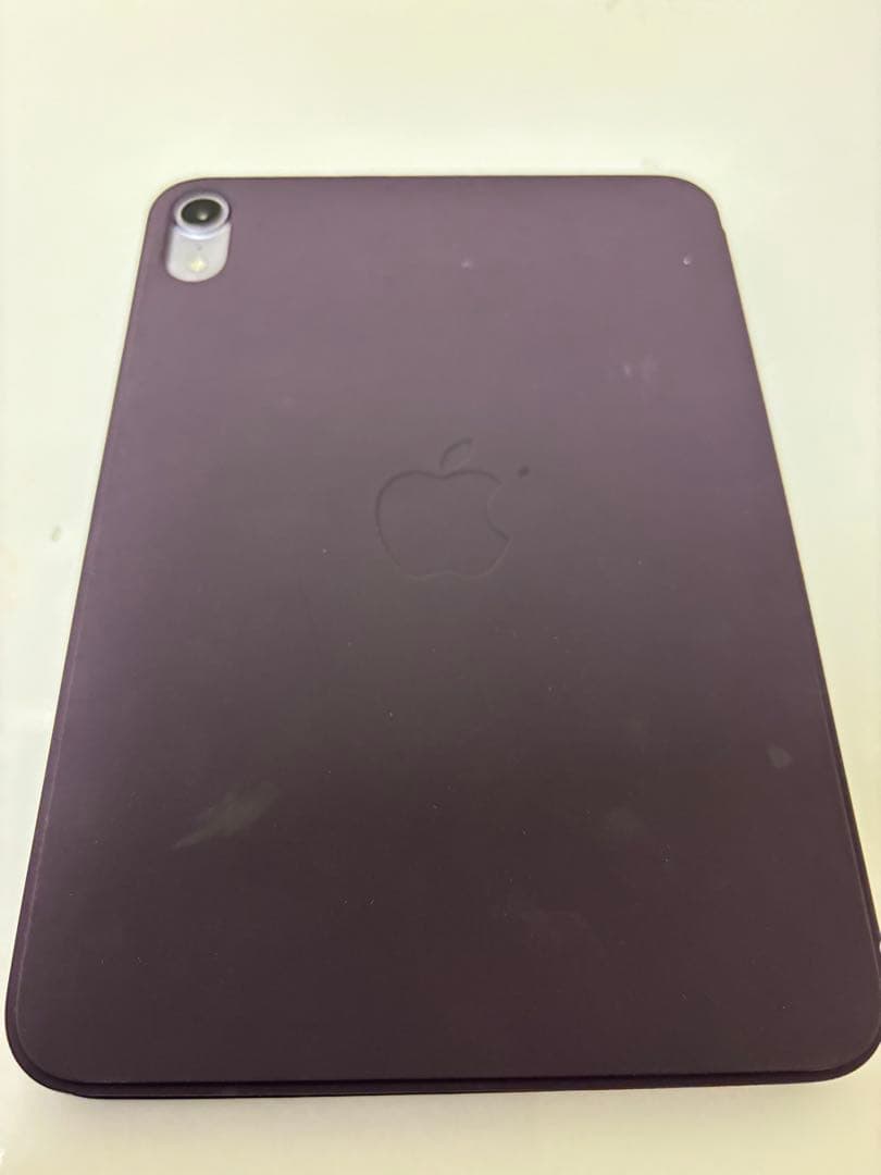 iPad mini a17 pro カバー付き