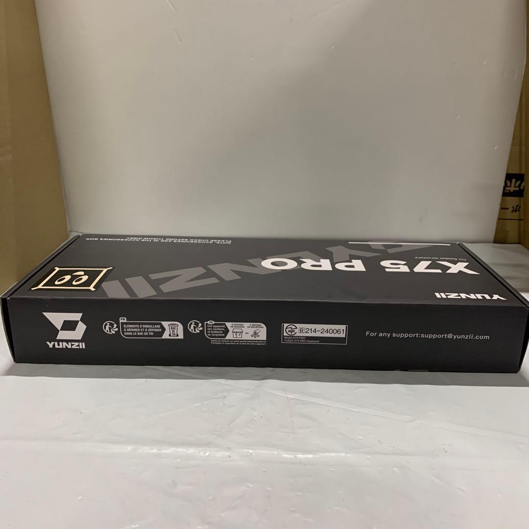 YUNZII X75 ホットスワップメカニカルキーボード