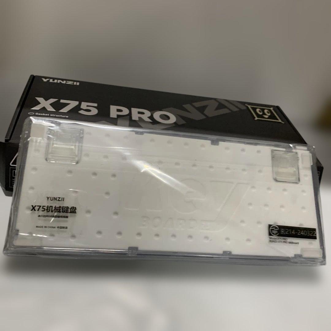 YUNZII X75 ホットスワップメカニカルキーボード