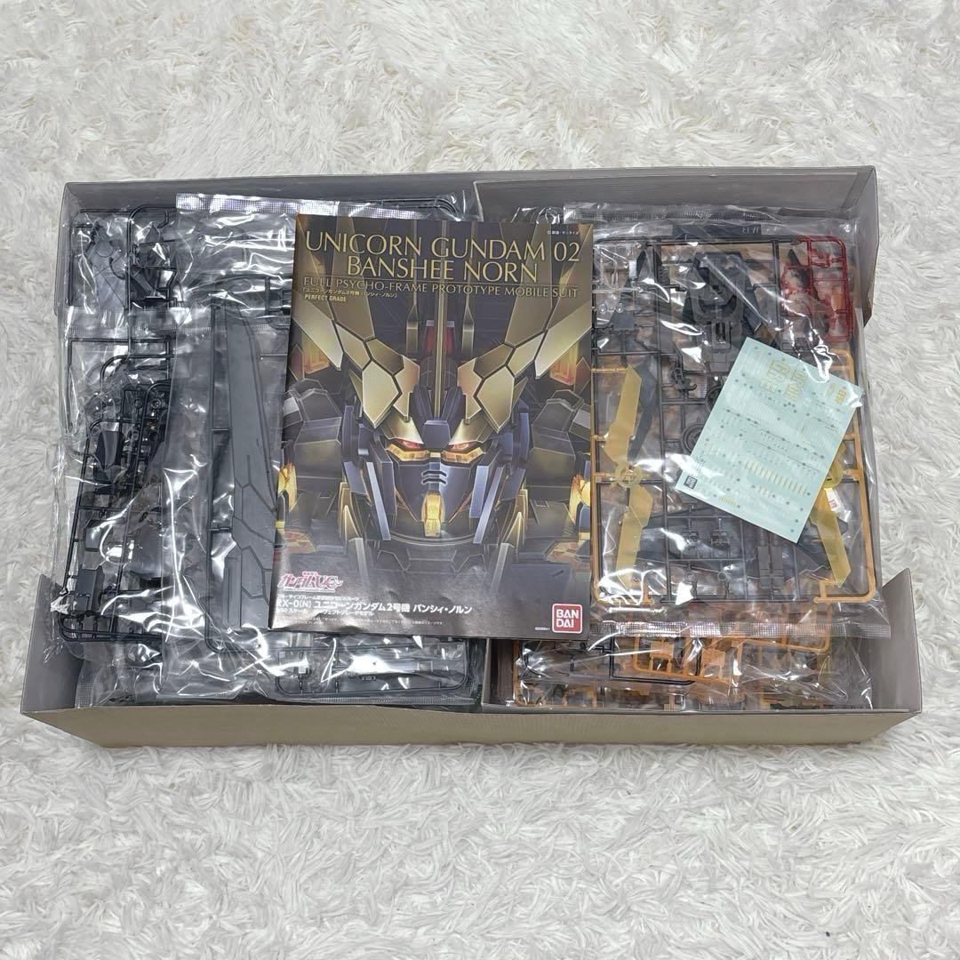 【未組立】バンダイ PG ユニコーンガンダム2号機バンシィ・ノルン（1/60）