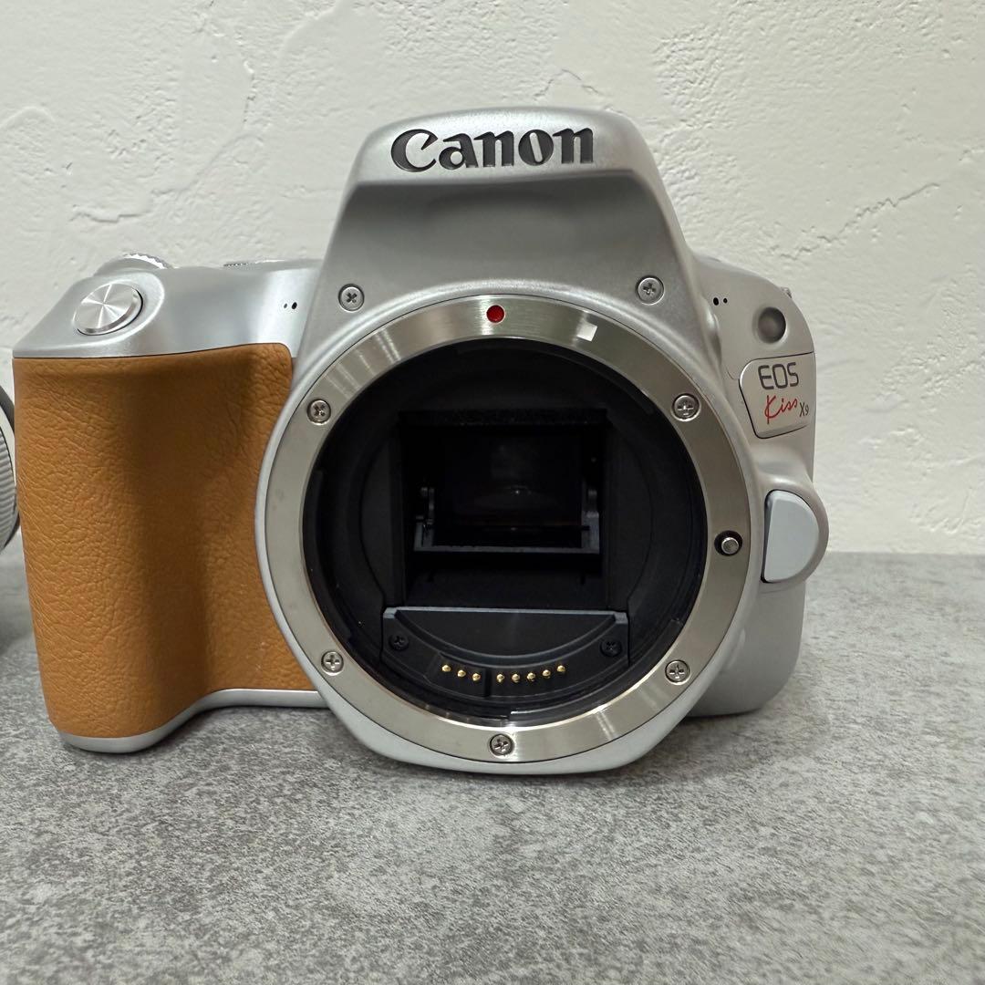 Canon EOS Kiss X9 シルバー レンズセット