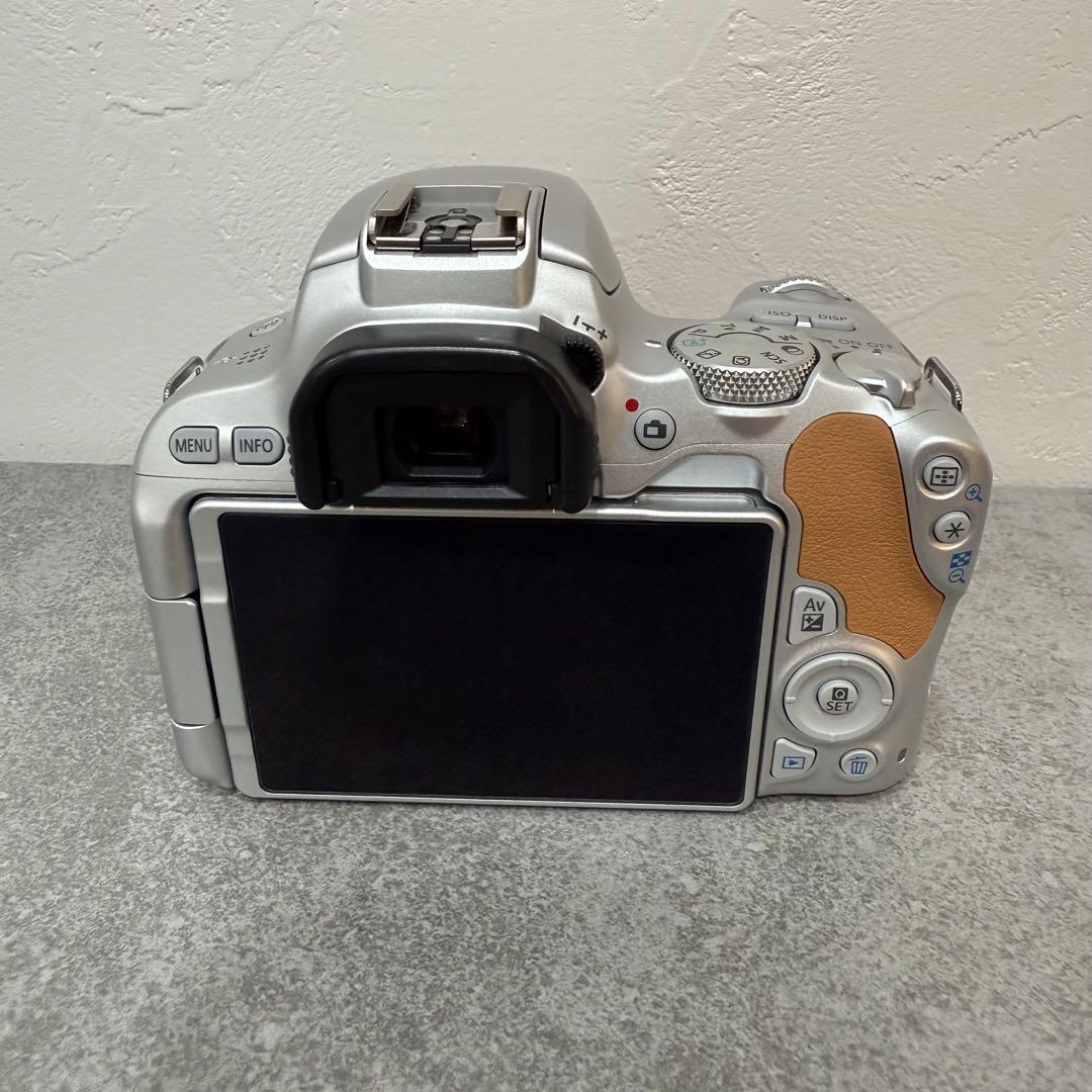 Canon EOS Kiss X9 シルバー レンズセット