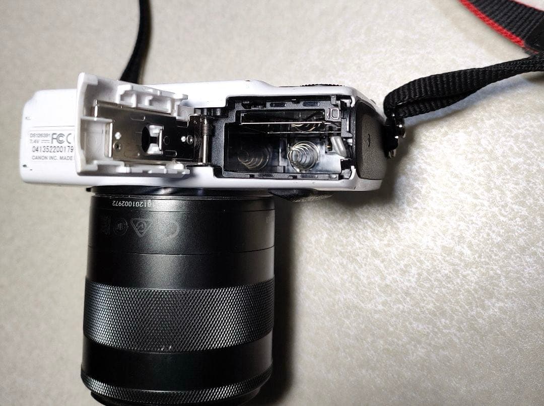 Canon EOS M、18-55mmレンズセット #3021