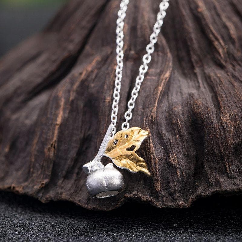 柿のペンダント - 自然の恵みと日本の風情を肌で感じることができる  N107