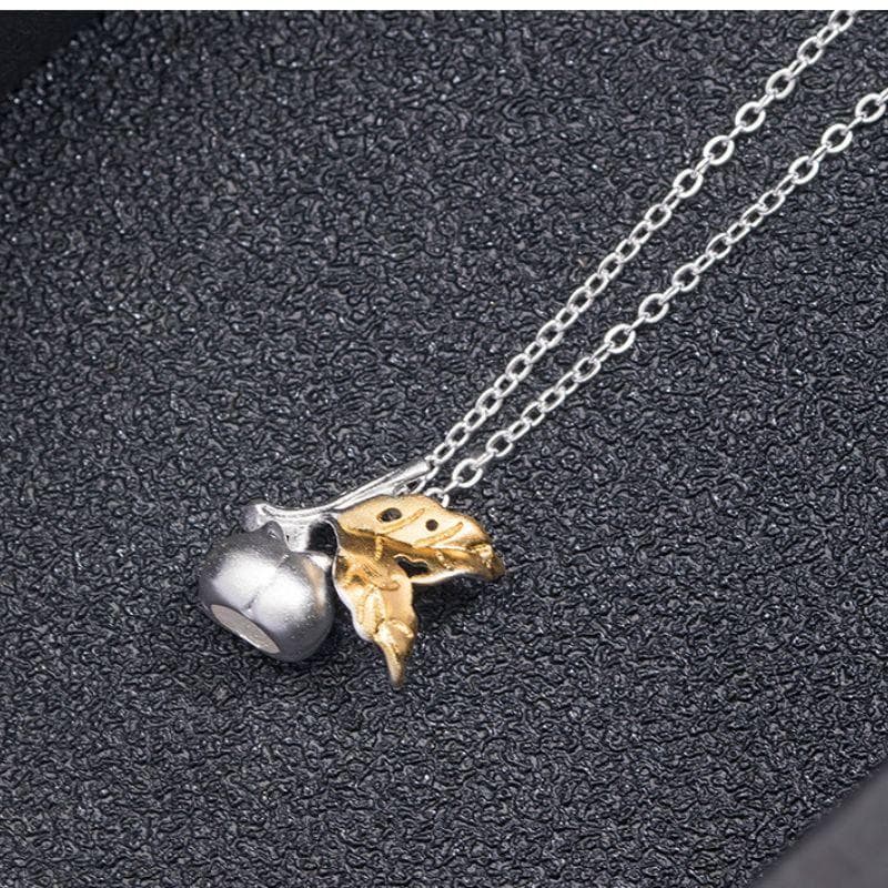 柿のペンダント - 自然の恵みと日本の風情を肌で感じることができる  N107