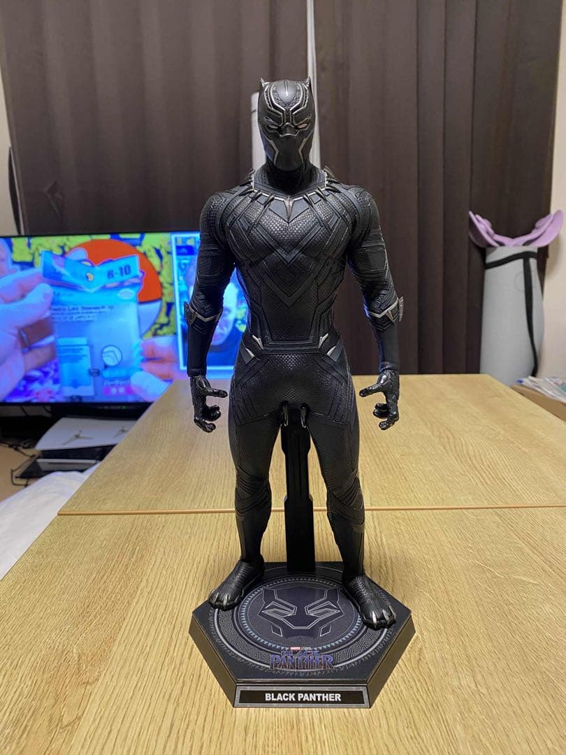 ブラックパンサー（オリジナルスーツ）フィギュア