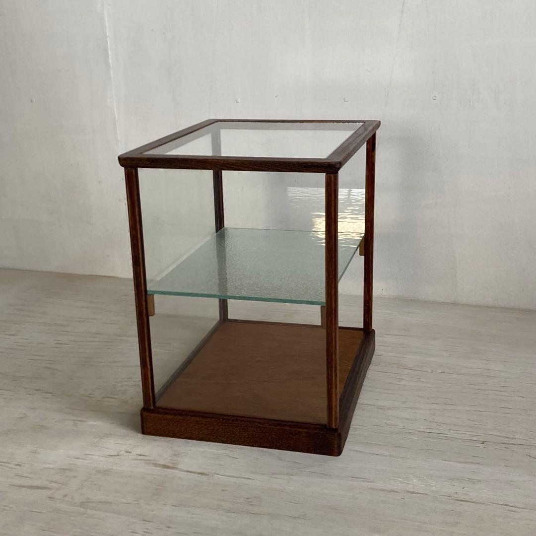 古い木製 小振り ガラスケース 2段 卓上ショーケース 扉なし