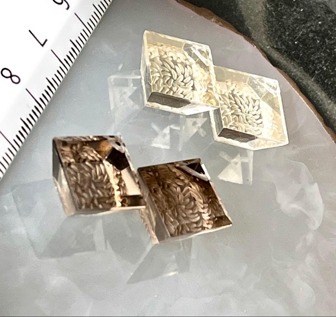 まるでジュエリー♡シャンパンクォーツバックカービングピアス