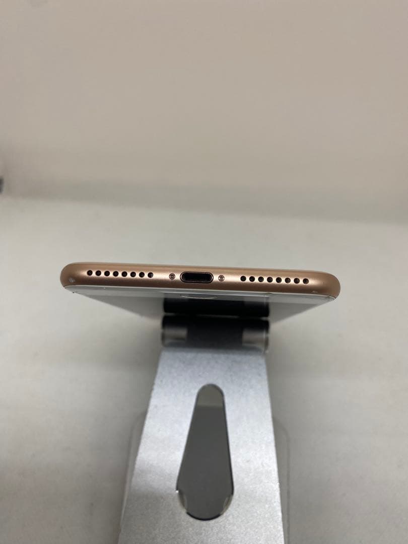 Iphone 8 Plus 64GB Sim フリー　75198