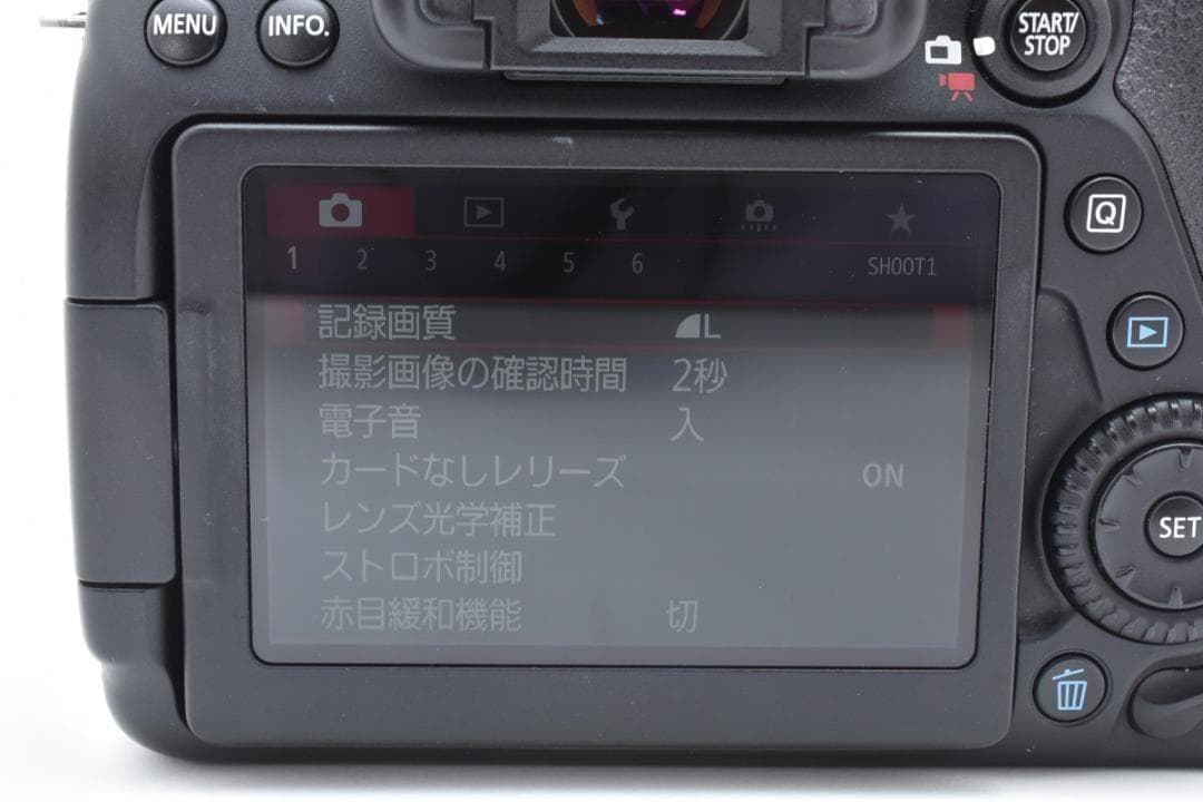 ■ 美品 ■ キヤノン　Canon EOS 80D レンズキット